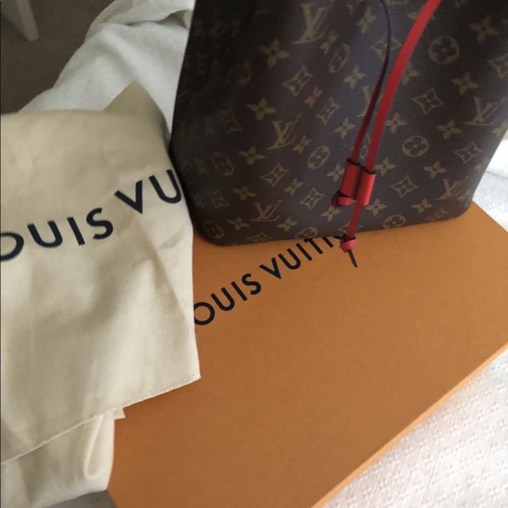 Louis Vuitton handbag - Picture 5 of 8